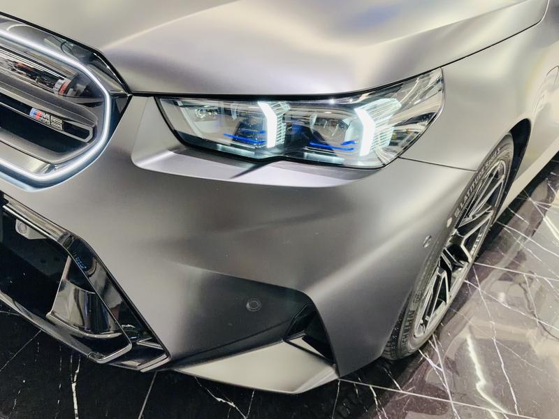 BMW M5 Hybrid, 2025 — фото 7 из 12