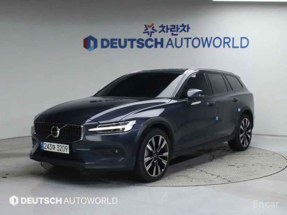 Volvo V60, 2022 — купить в Иванове под ключ