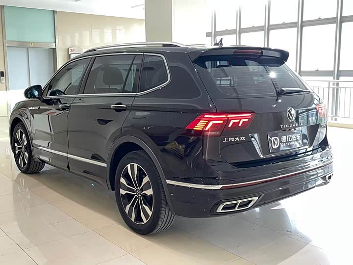 Volkswagen Tiguan L Pro, 2023 — фото 9 из 9