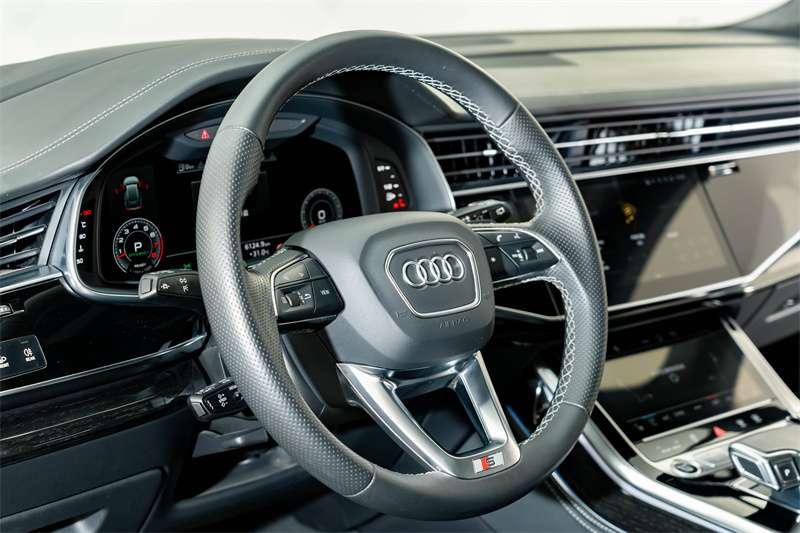Audi Q8, 2022 — фото 8 из 12