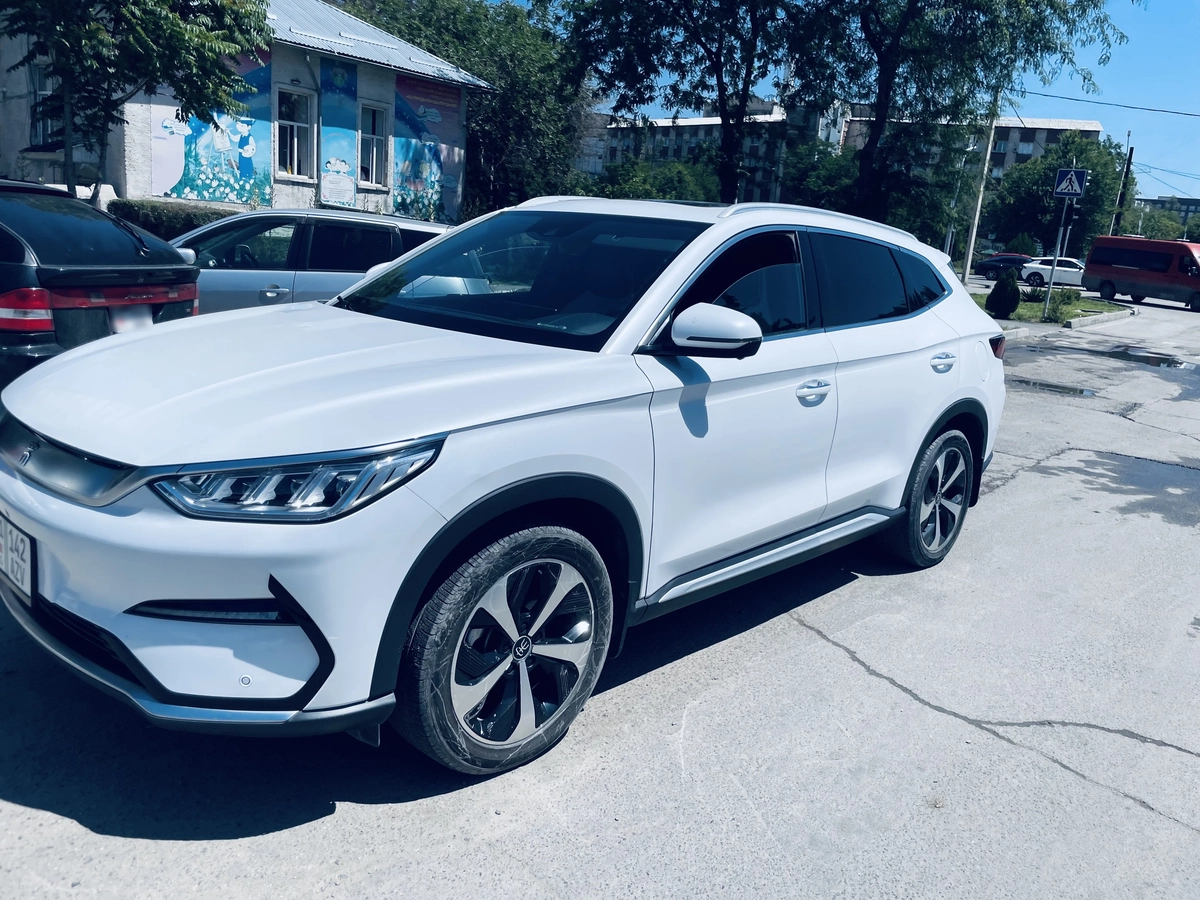 BYD Song Plus, 2022 — фото 2 из 5