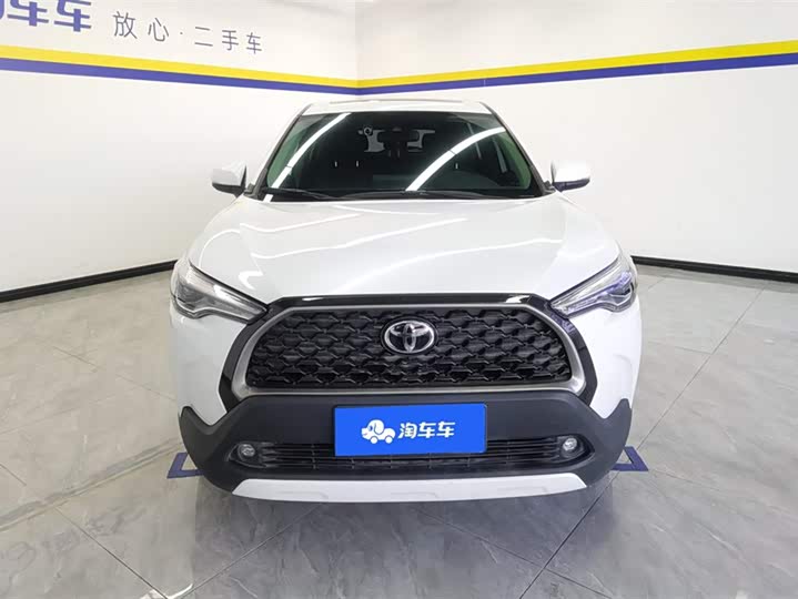 Toyota Corolla Cross, 2022 — фото 2 из 9