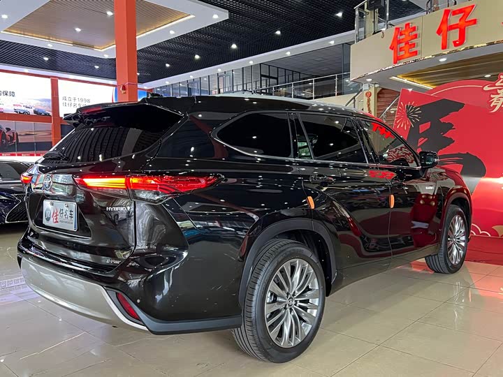 Toyota Highlander, 2022 — фото 6 из 9