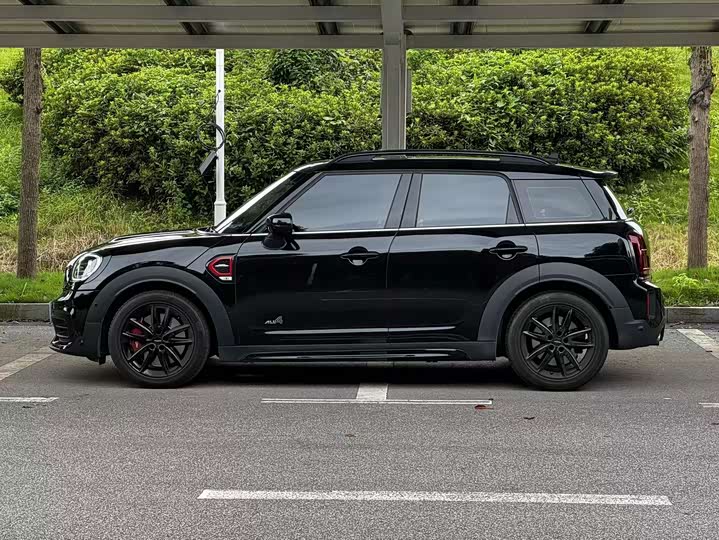 Mini Countryman JCW, 2022 — фото 3 из 9