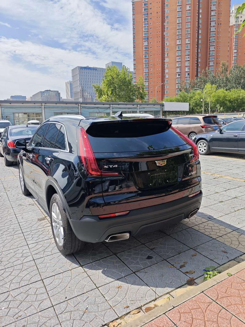 Cadillac XT4, 2023 — фото 3 из 9