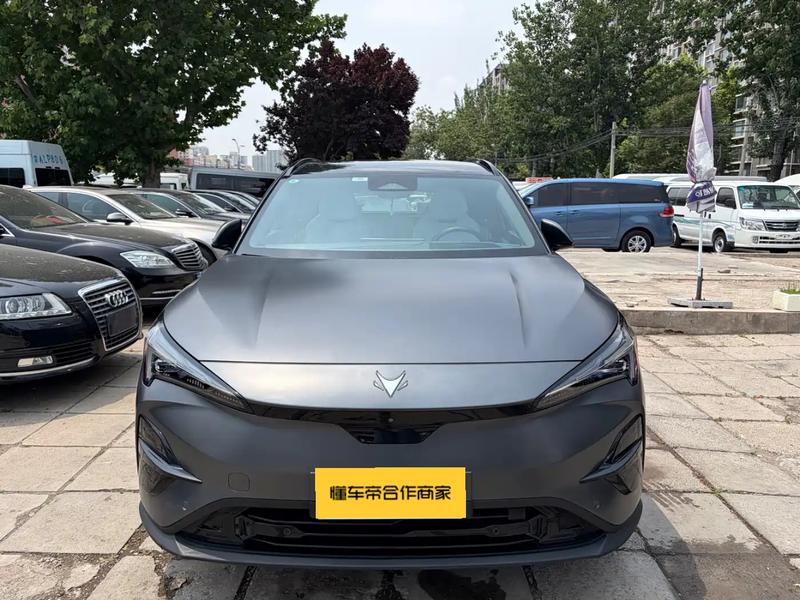 BAIC Arcfox Alpha T5, 2023 — фото 2 из 11