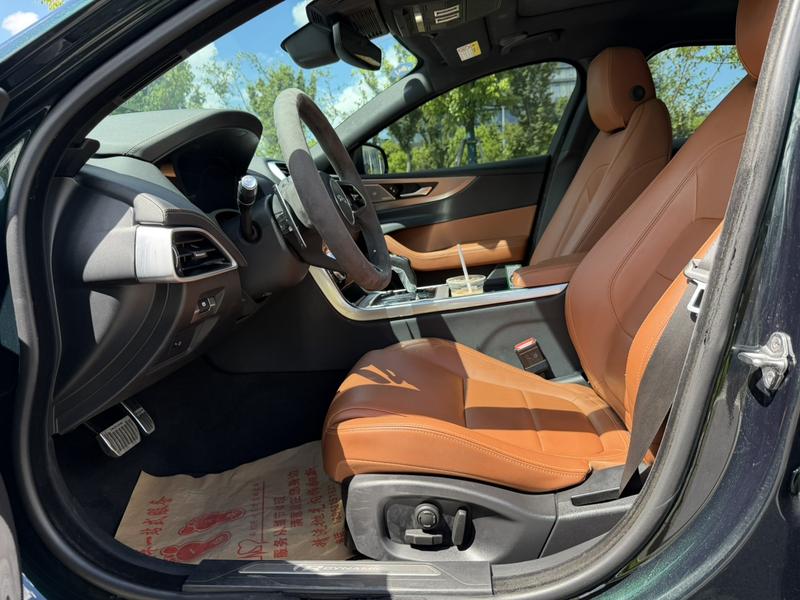 Jaguar XE L, 2022 — фото 7 из 12