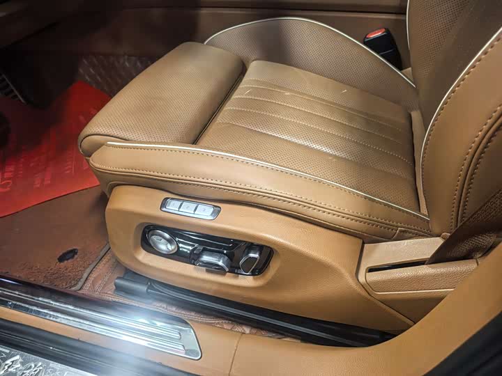 Hongqi H9, 2022 — фото 9 из 9