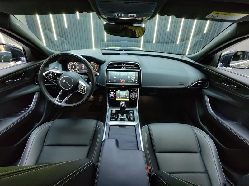 Jaguar XE L, 2023 — фото 7 из 10