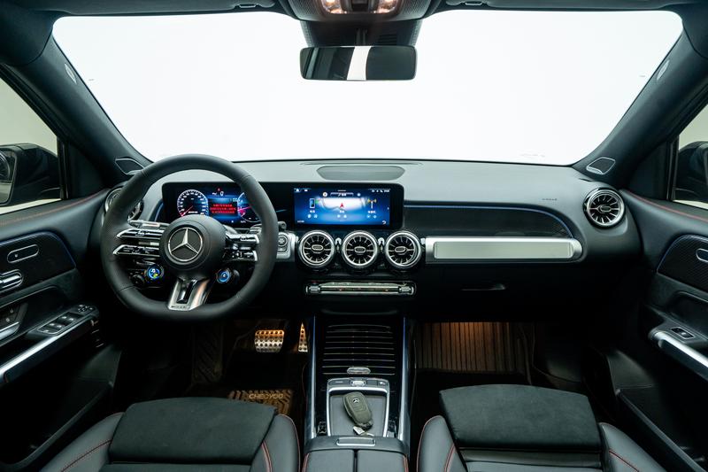 Mercedes-Benz GLB-Class AMG, 2024 — фото 7 из 12