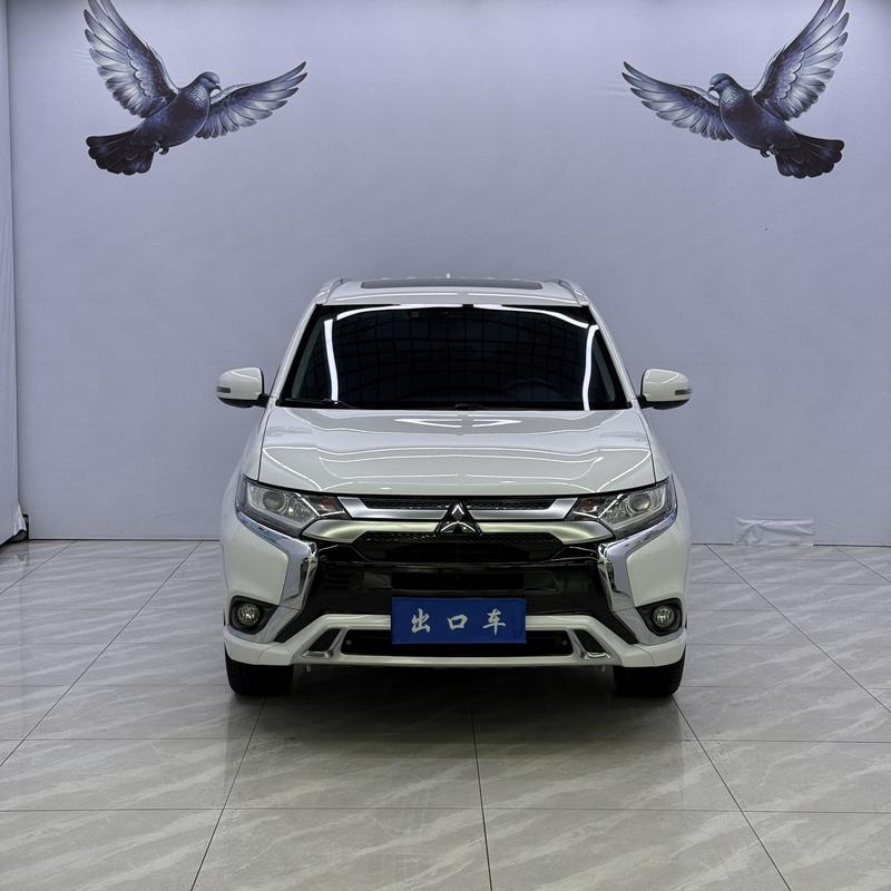Mitsubishi Outlander, 2021 — фото 2 из 12