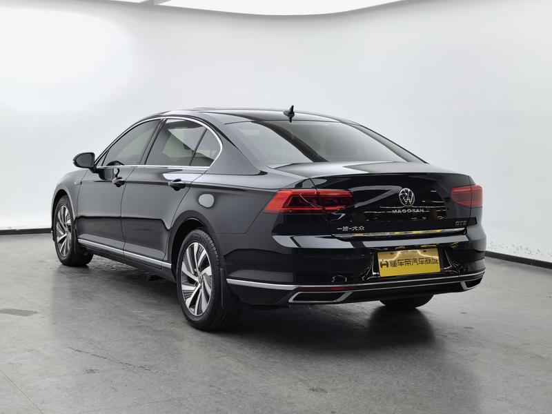 Volkswagen Magotan GTE Hybrid, 2023 — фото 5 из 12