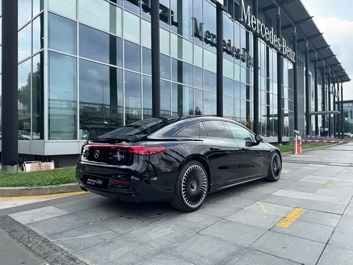 Mercedes-Benz EQS AMG, 2025 — фото 5 из 12