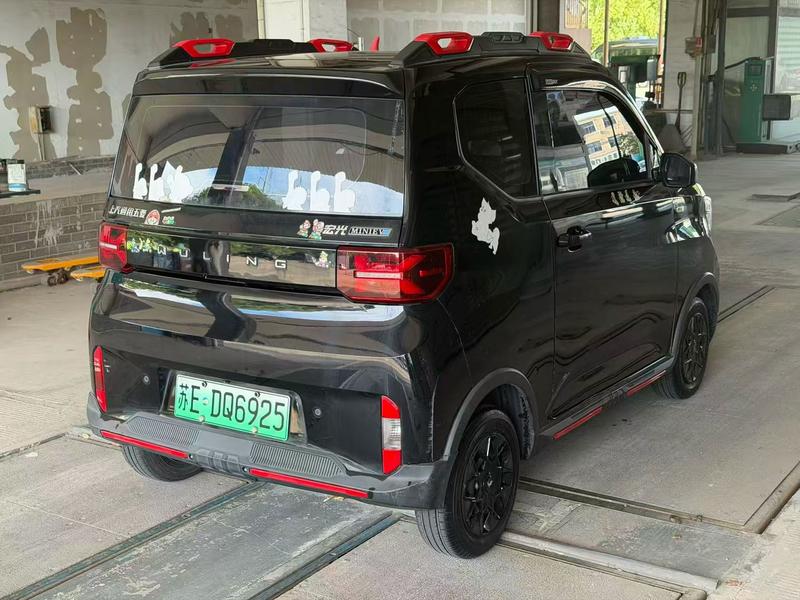 Wuling Mini EV, 2022 — фото 6 из 8