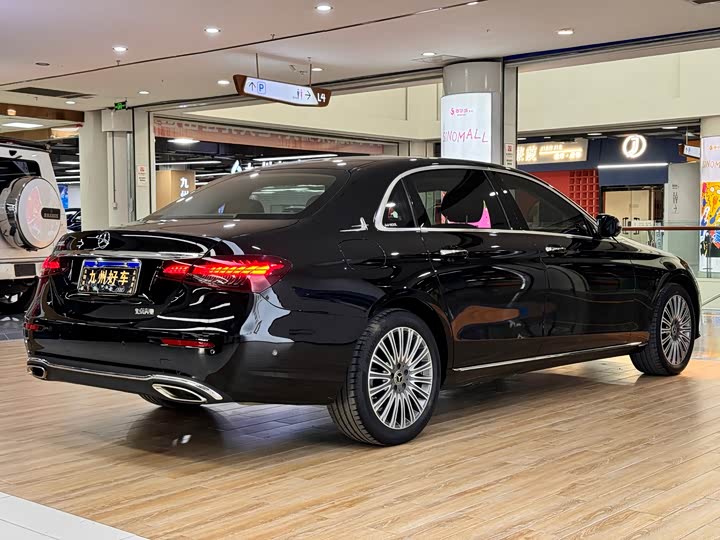 Mercedes-Benz E-Class, 2023 — фото 7 из 9