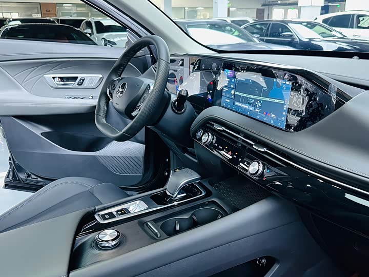 Dongfeng Aeolus Huge, 2025 — фото 7 из 9
