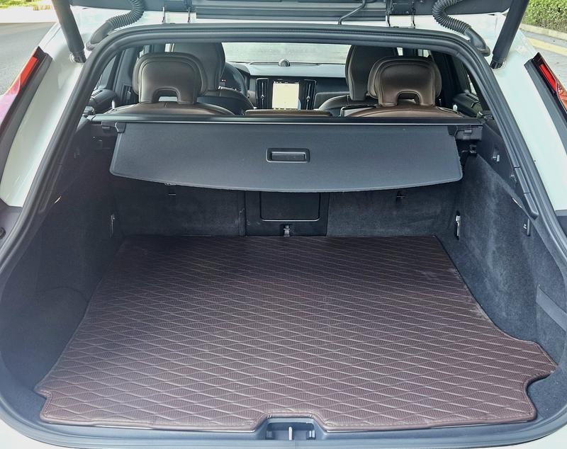 Volvo V90, 2023 — фото 12 из 12