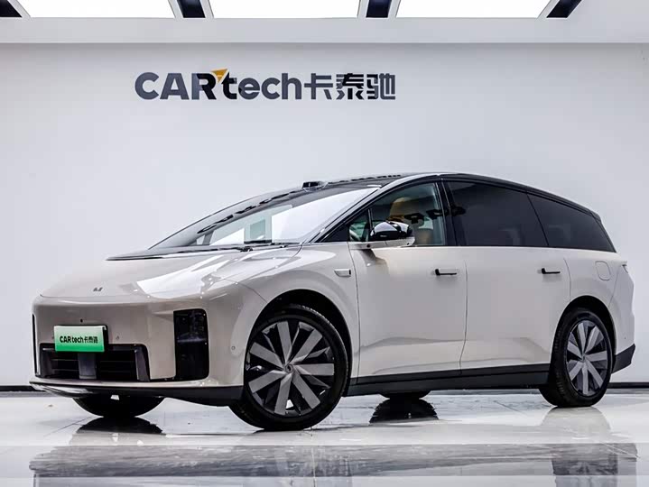 LiXiang i8, 2025 — купить в Курске под ключ
