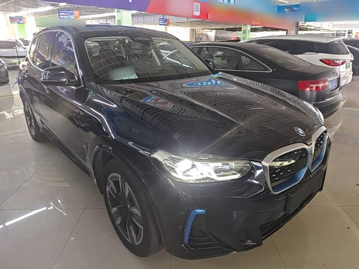 BMW iX3, 2021 — фото 4 из 9