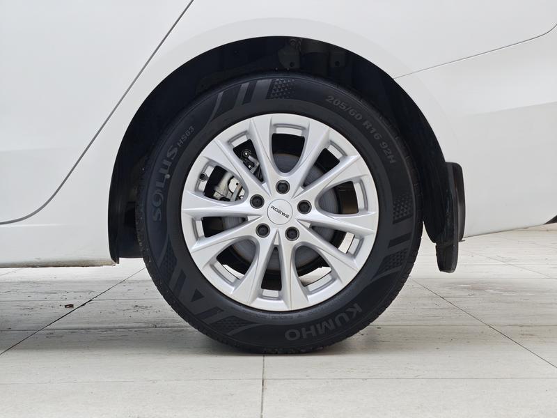 Roewe i5, 2024 — фото 11 из 12
