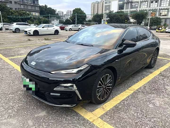 Geely Galaxy Starshine 8 EM-i, 2025 — купить в Нижнем Новгороде под ключ