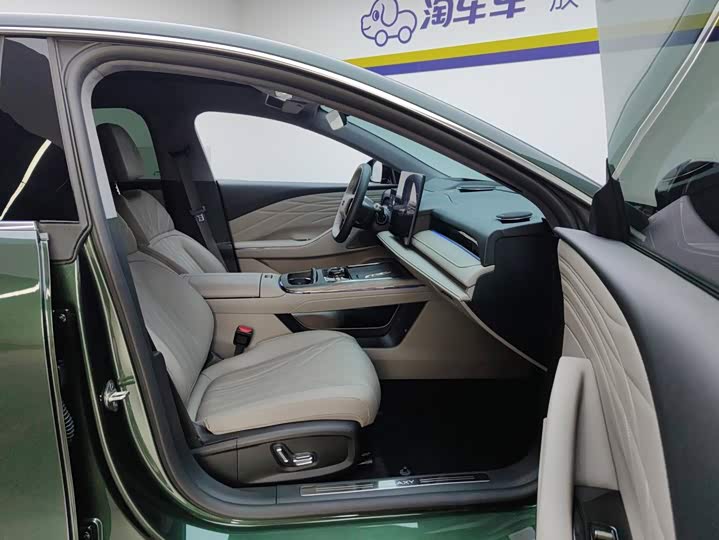 Geely Galaxy Starshine 8 EM-i, 2025 — фото 8 из 9
