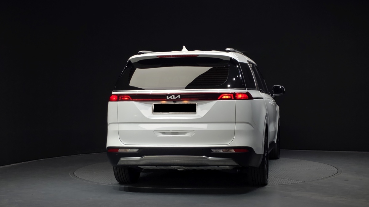 Kia Carnival, 2022 — фото 4 из 12