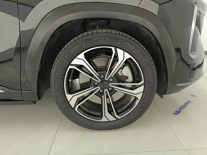 Geely Galaxy L7, 2023 — фото 6 из 9