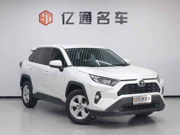 Toyota RAV4, 2022 — фото 3 из 9