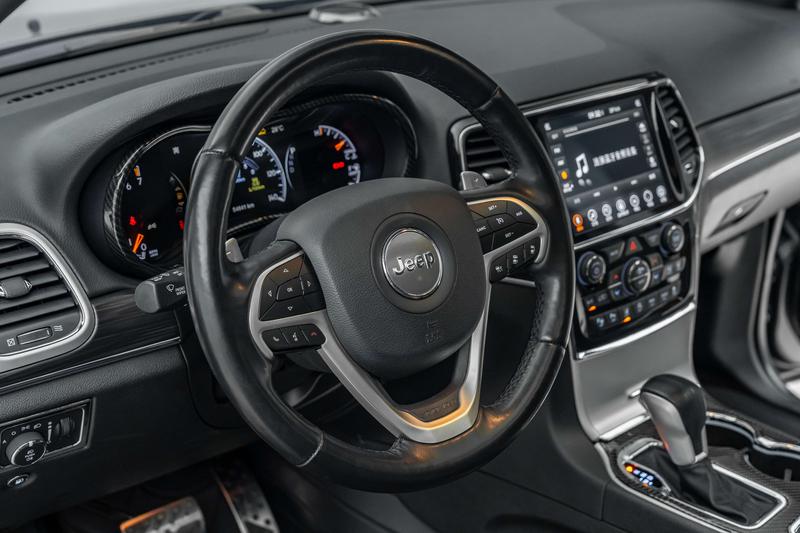 Jeep Grand Cherokee, 2023 — фото 12 из 12