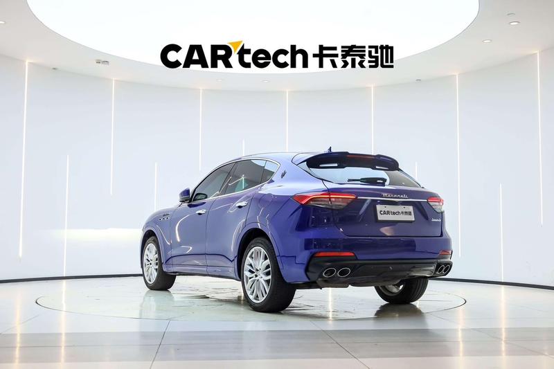 Maserati Levante, 2023 — фото 4 из 12
