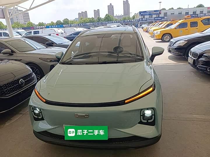 Geely Geometry E Firefly, 2023 — фото 3 из 9
