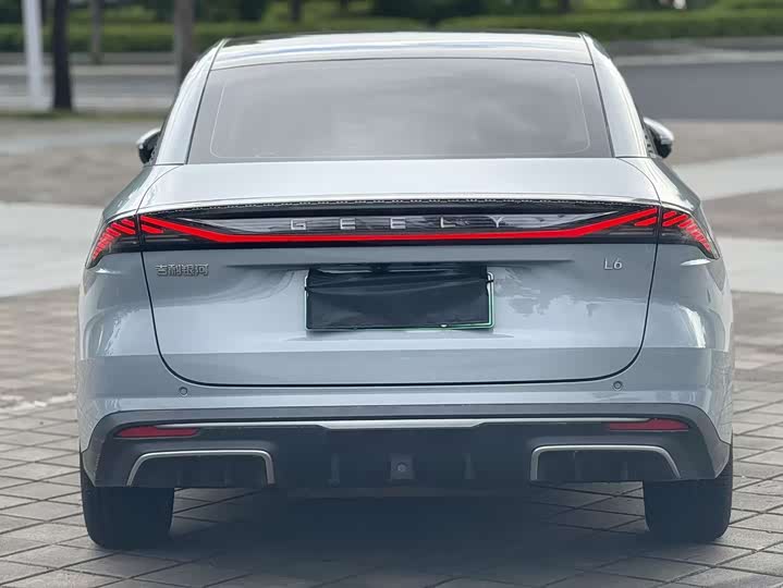 Geely Galaxy L6, 2023 — фото 4 из 9