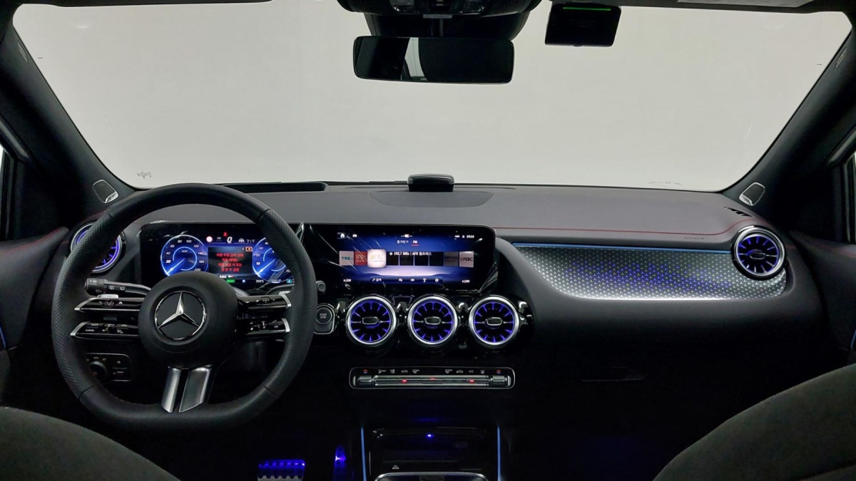 Mercedes-Benz EQA, 2025 — фото 7 из 12