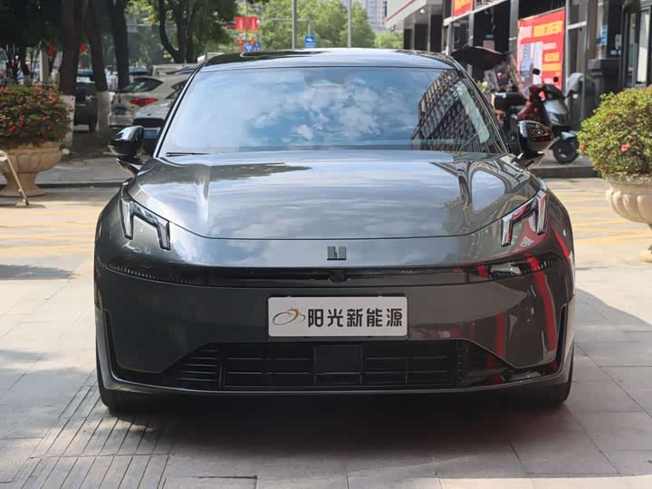 Lynk & Co 07 EM-P Hybrid, 2025 — фото 2 из 9