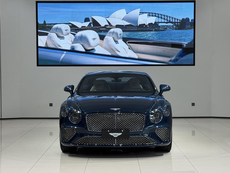 Bentley Continental GT, 2023 — фото 2 из 8