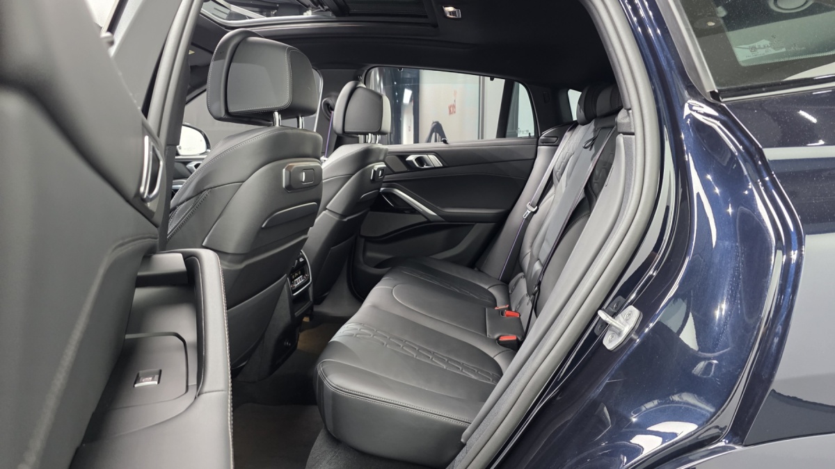 BMW X6, 2025 — фото 11 из 12
