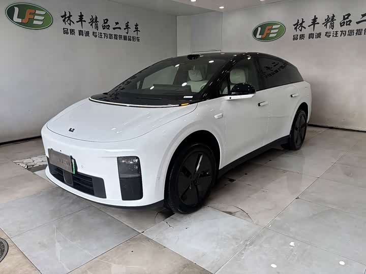 LiXiang i6, 2025 — купить в Санкт-Петербурге под ключ