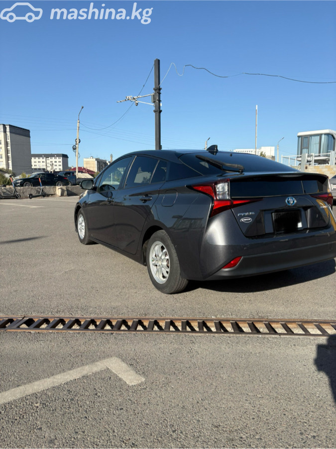 Toyota Prius, 2021 — фото 4 из 12