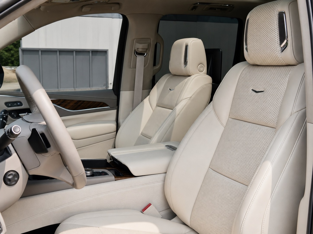 Cadillac Escalade, 2023 — фото 9 из 12