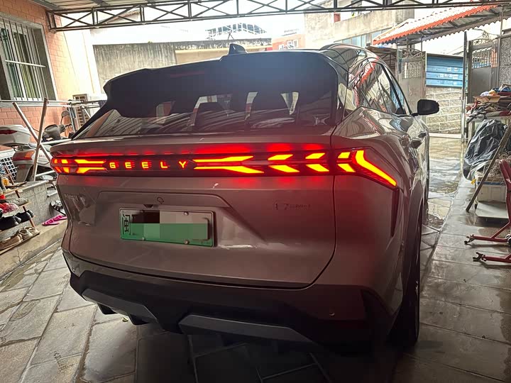 Geely Galaxy L7, 2025 — фото 6 из 9