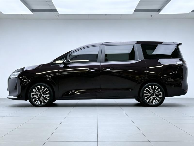Wuling Starlight 730 Hybrid/EV, 2026 — фото 4 из 12