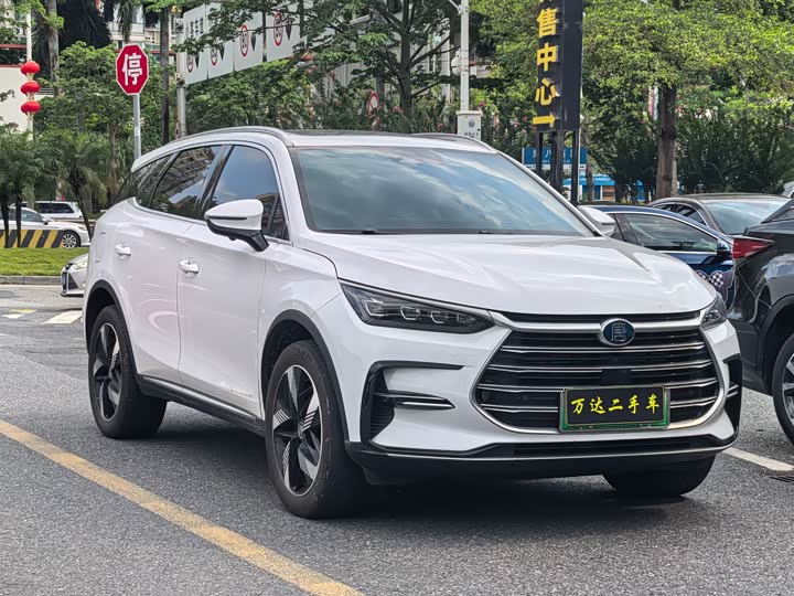 BYD Tang Hybrid/EV, 2023 — фото 3 из 9