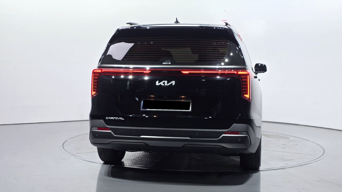 Kia Carnival, 2025 — фото 4 из 12