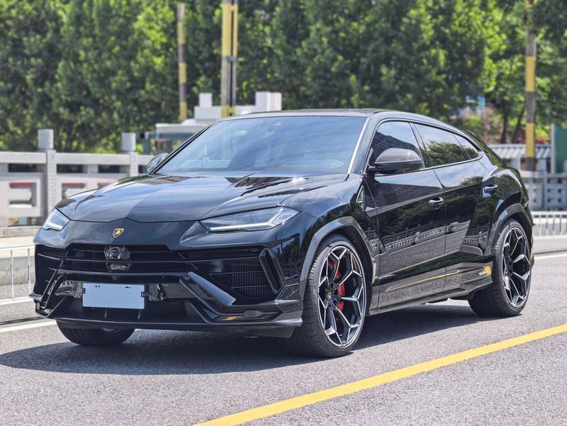 Lamborghini Urus, 2023 — купить в Оренбурге под ключ