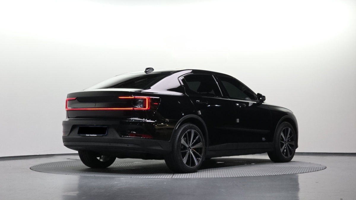 Polestar 2, 2021 — фото 2 из 12