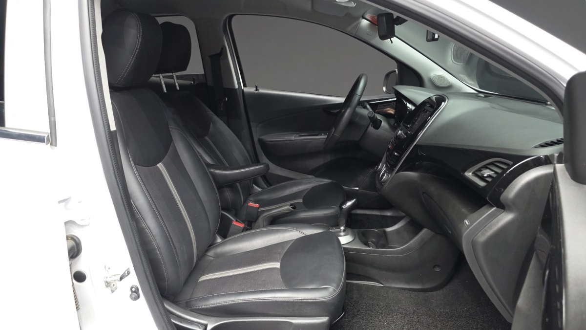 Chevrolet Spark, 2022 — фото 10 из 12