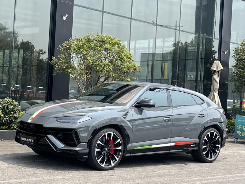 Lamborghini Urus, 2024 — купить в Туле под ключ