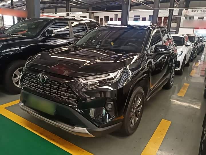 Toyota RAV4, 2025 — фото 2 из 9