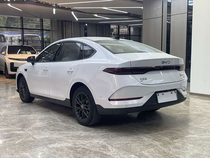 BYD Qin Plus, 2025 — фото 4 из 9